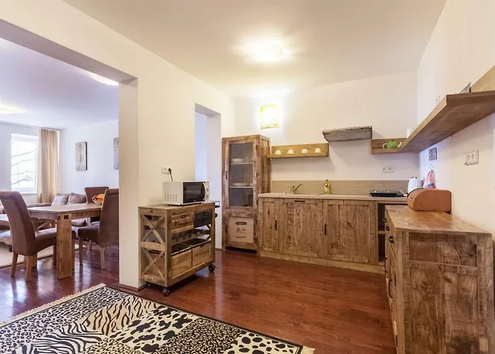 Snowwhite Apartament *